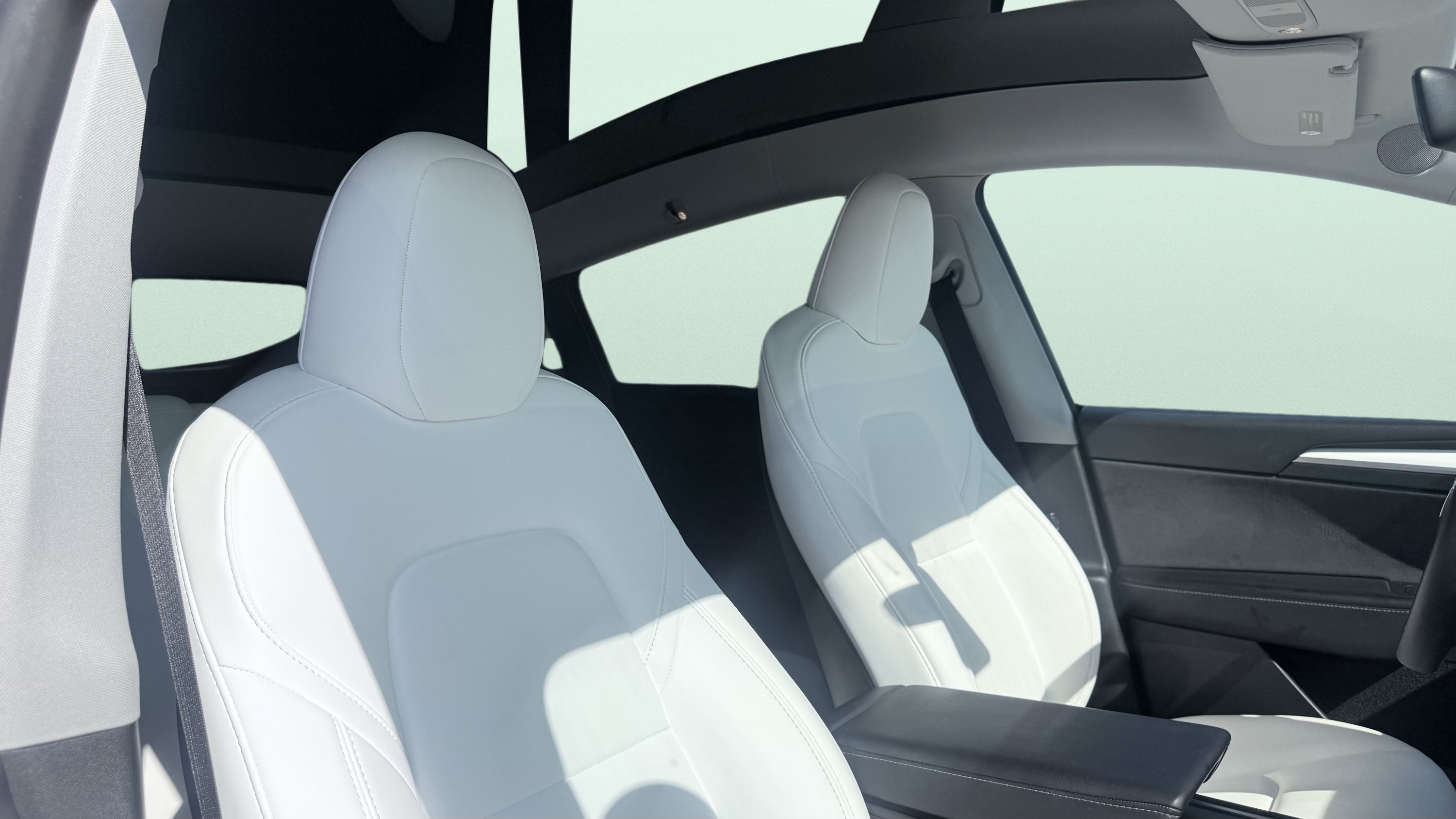 Used 2023 Tesla Model Y Long Range AWD/4WD image 41
