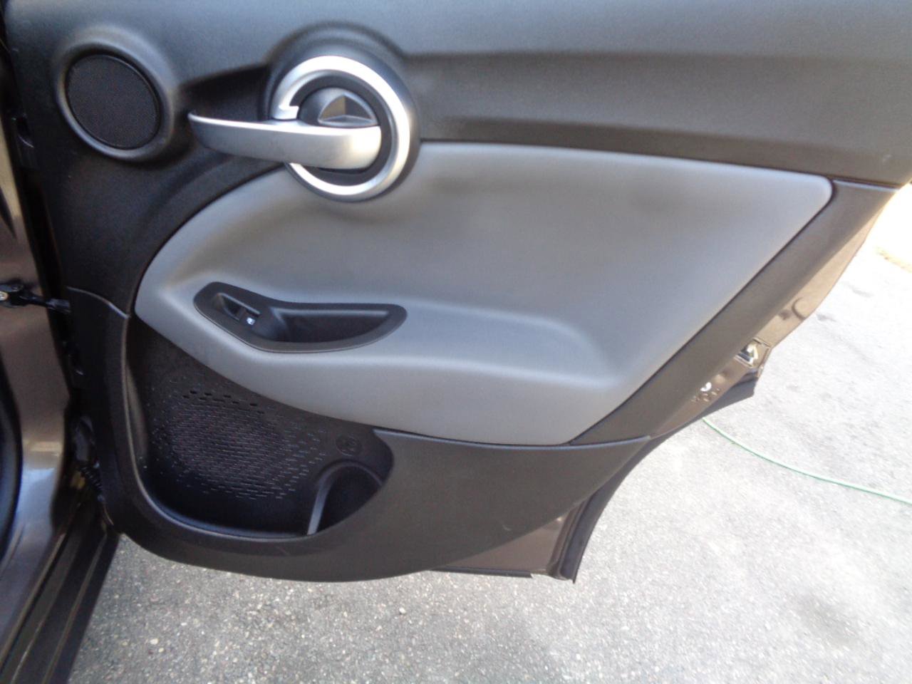 Used 2016 FIAT 500X Easy image 10