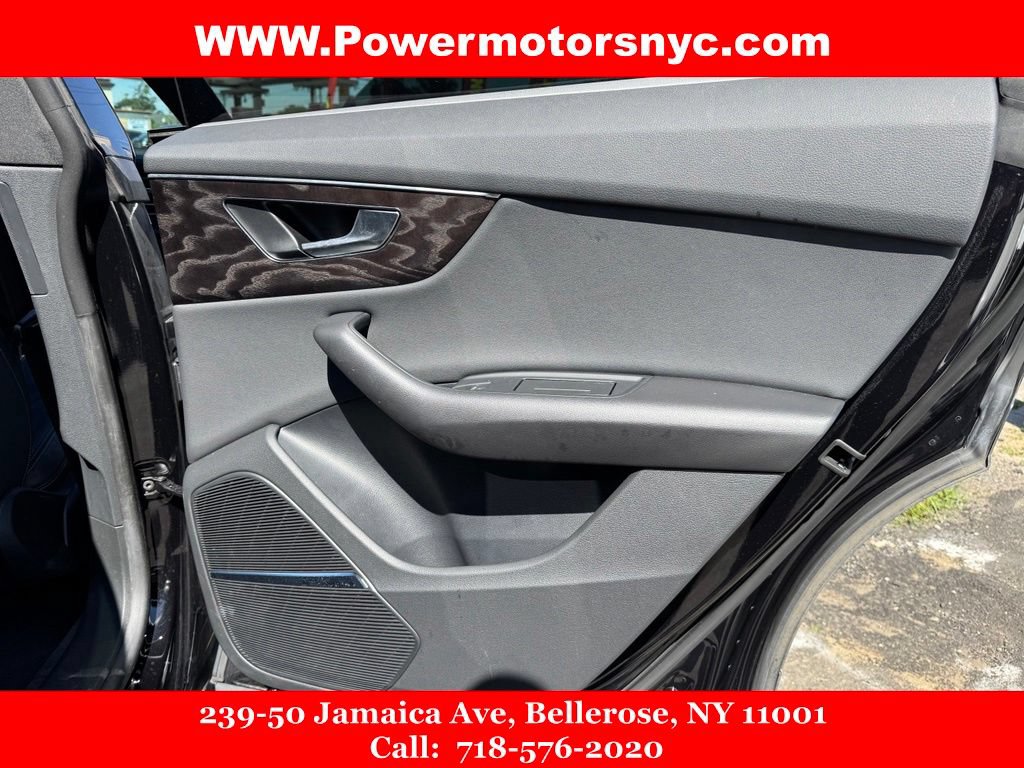 Used 2021 Audi Q8 Premium Plus w/ Premium Plus Package AWD/4WD image 30