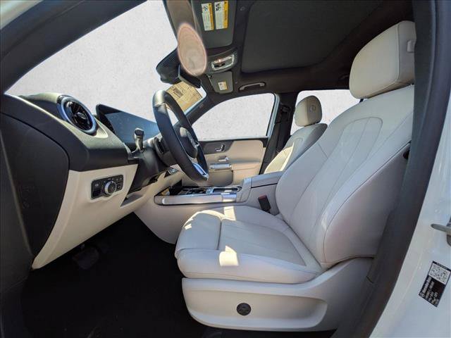 New 2026 Mercedes-Benz GLB 250 image 4