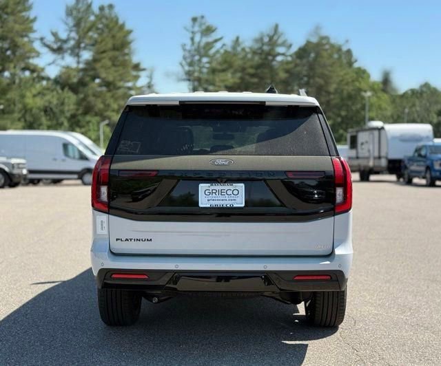New 2026 Ford Expedition Platinum w/ Stealth Performance Package AWD/4WD image 5