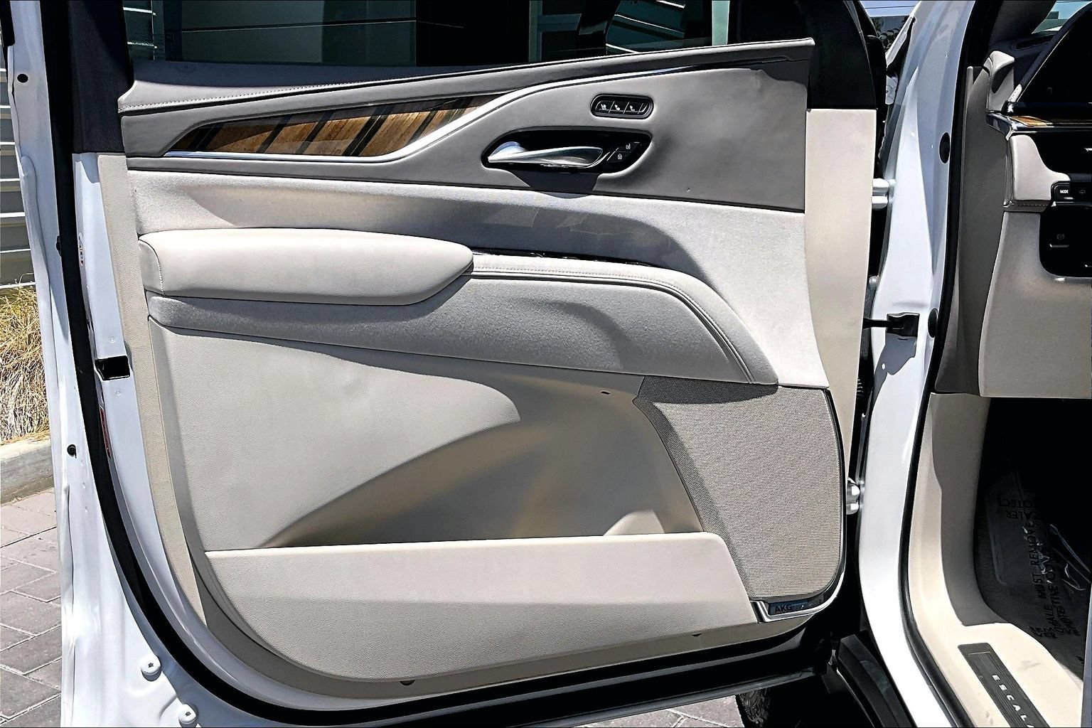 Used 2022 Cadillac Escalade Sport Platinum RWD image 23