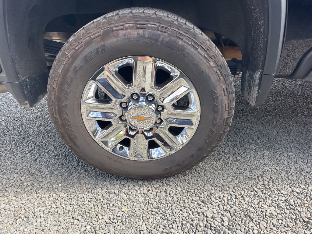 Used 2024 Chevrolet Silverado 2500 High Country w/ High Country Premium Package image 28