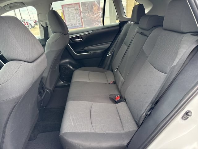 Used 2019 Toyota RAV4 XLE w/ Carpet Mat Package AWD/4WD image 13