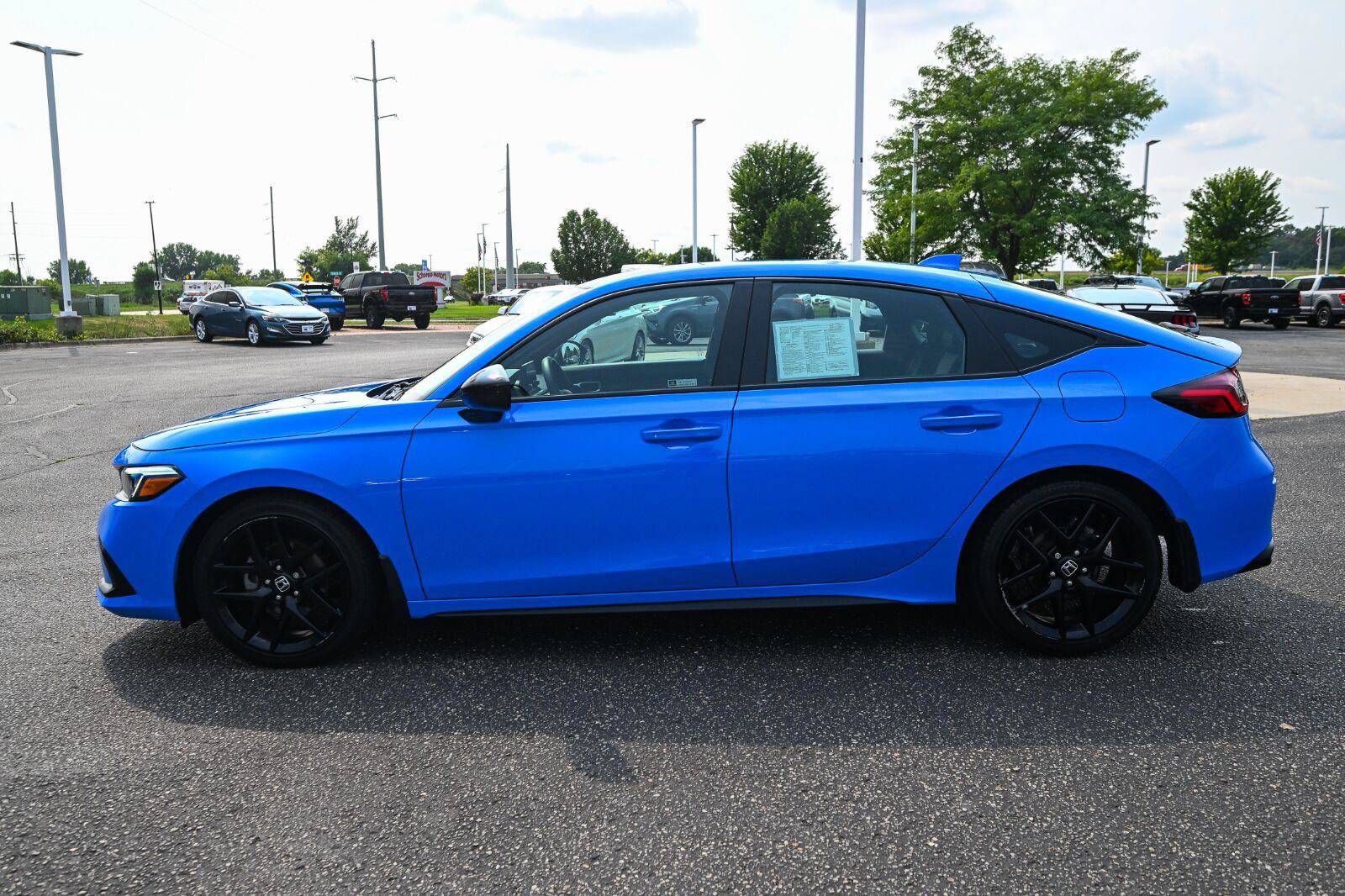 Used 2023 Honda Civic Sport image 8