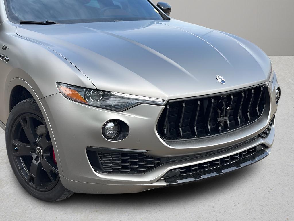 Used 2022 Maserati Levante GT AWD/4WD image 26
