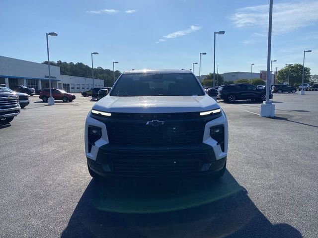 Used 2024 Chevrolet Traverse RS image 3