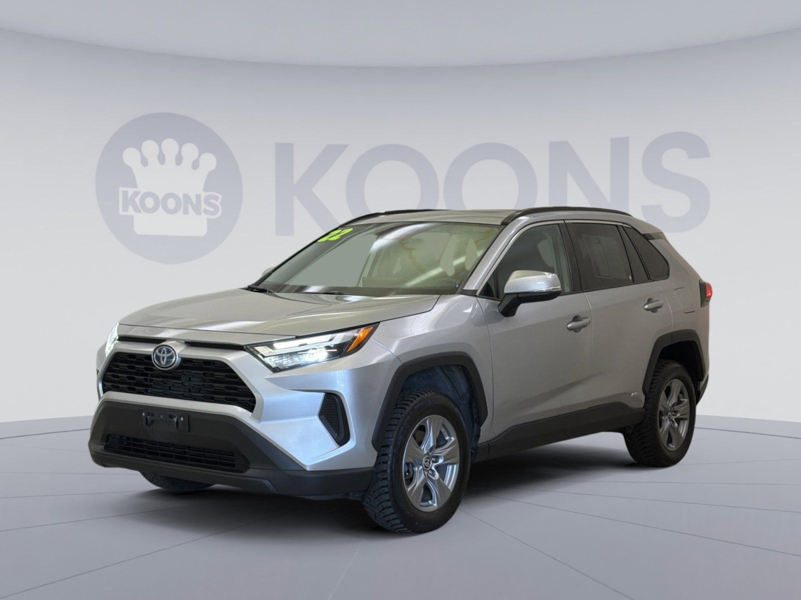 Used 2022 Toyota RAV4 XLE w/ Convenience Package AWD/4WD image 1