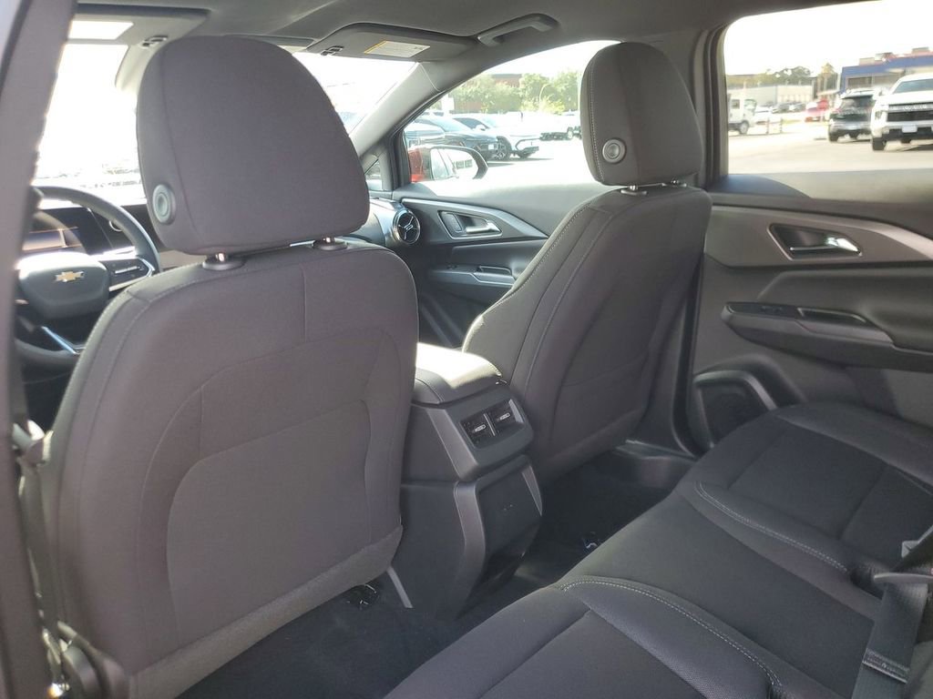 New 2026 Chevrolet Equinox EV LT image 20