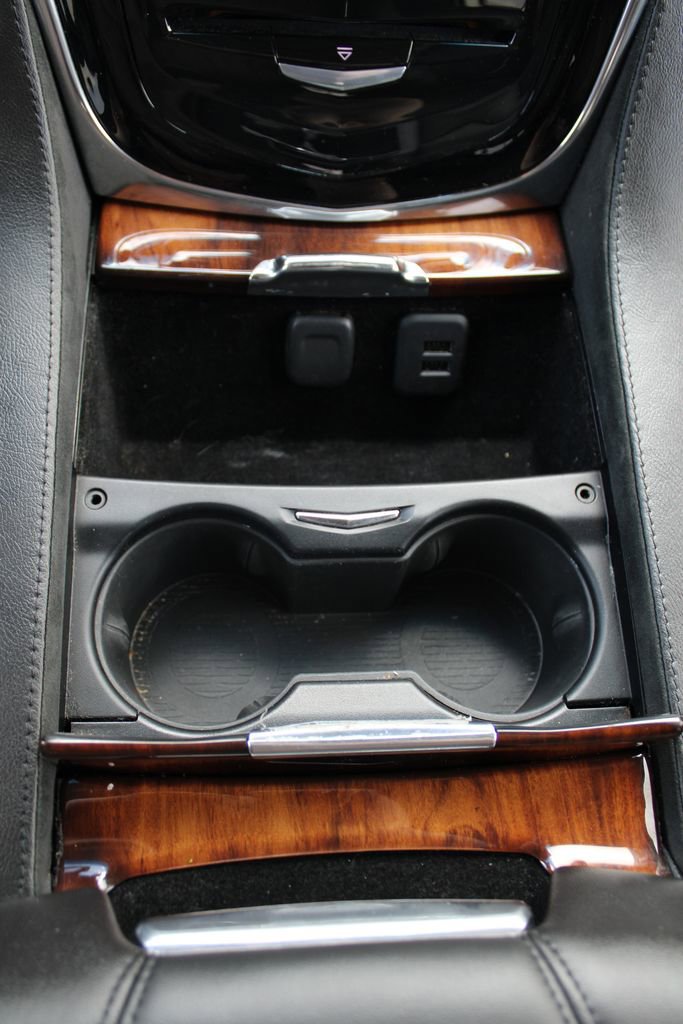 Used 2015 Cadillac Escalade Luxury AWD/4WD image 27