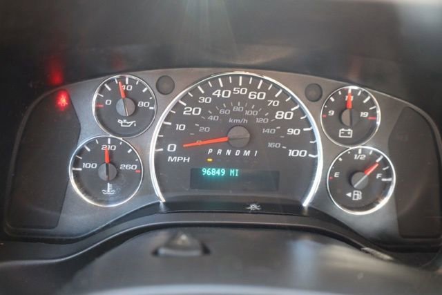 Used 2018 Chevrolet Express 2500 image 20