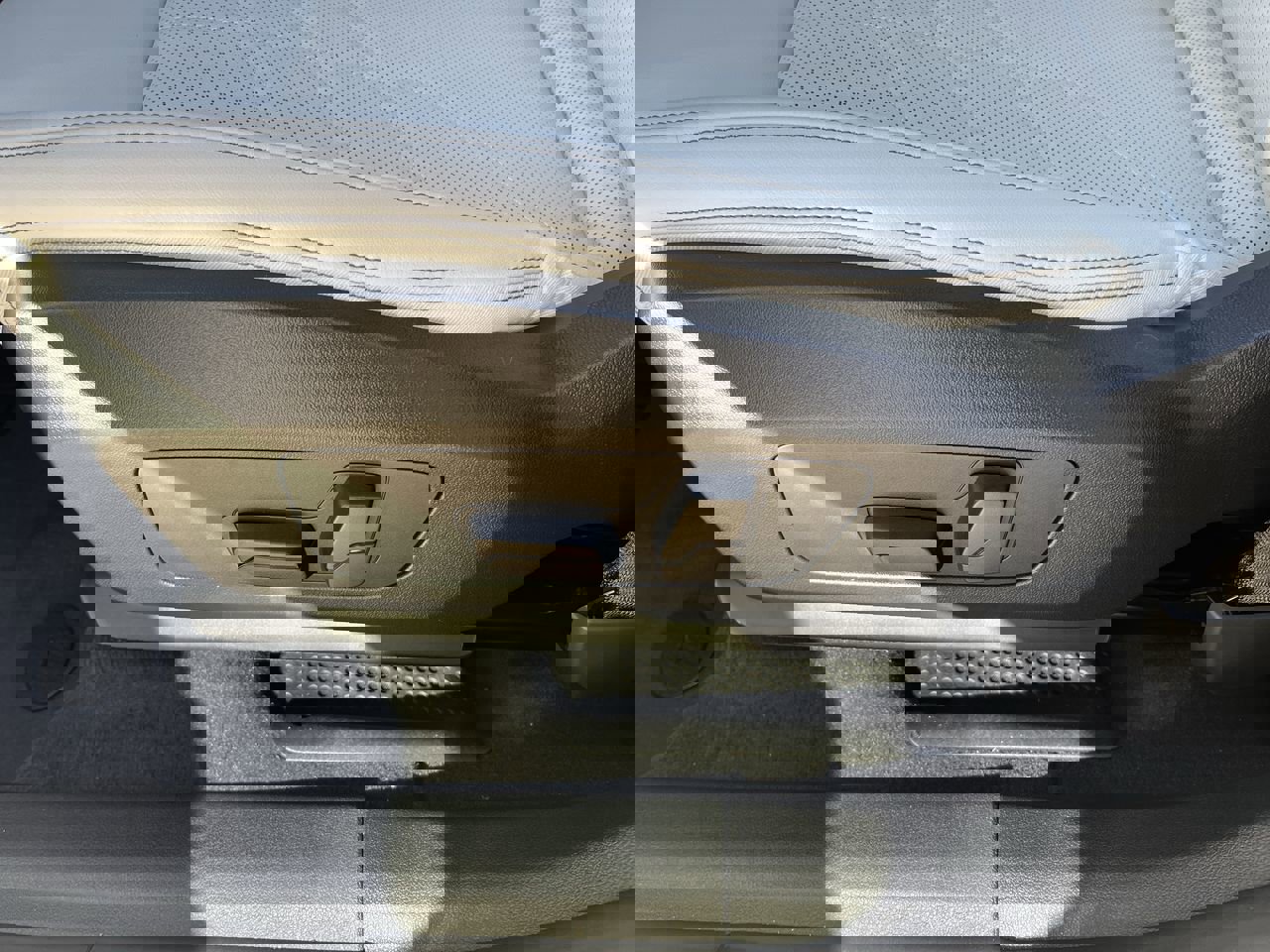 New 2026 BMW X1 xDrive28i w/ Technology Package image 15