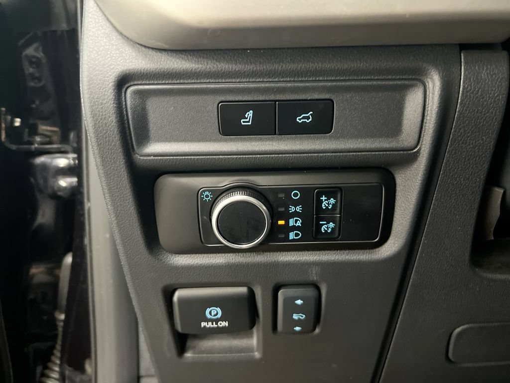 Used 2024 Ford Expedition XLT AWD/4WD image 19
