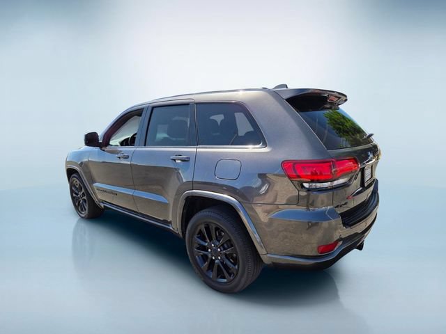 Used 2018 Jeep Grand Cherokee Altitude AWD/4WD image 6