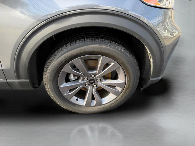 Used 2022 Ford Explorer XLT w/ Equipment Group 202A AWD/4WD image 32