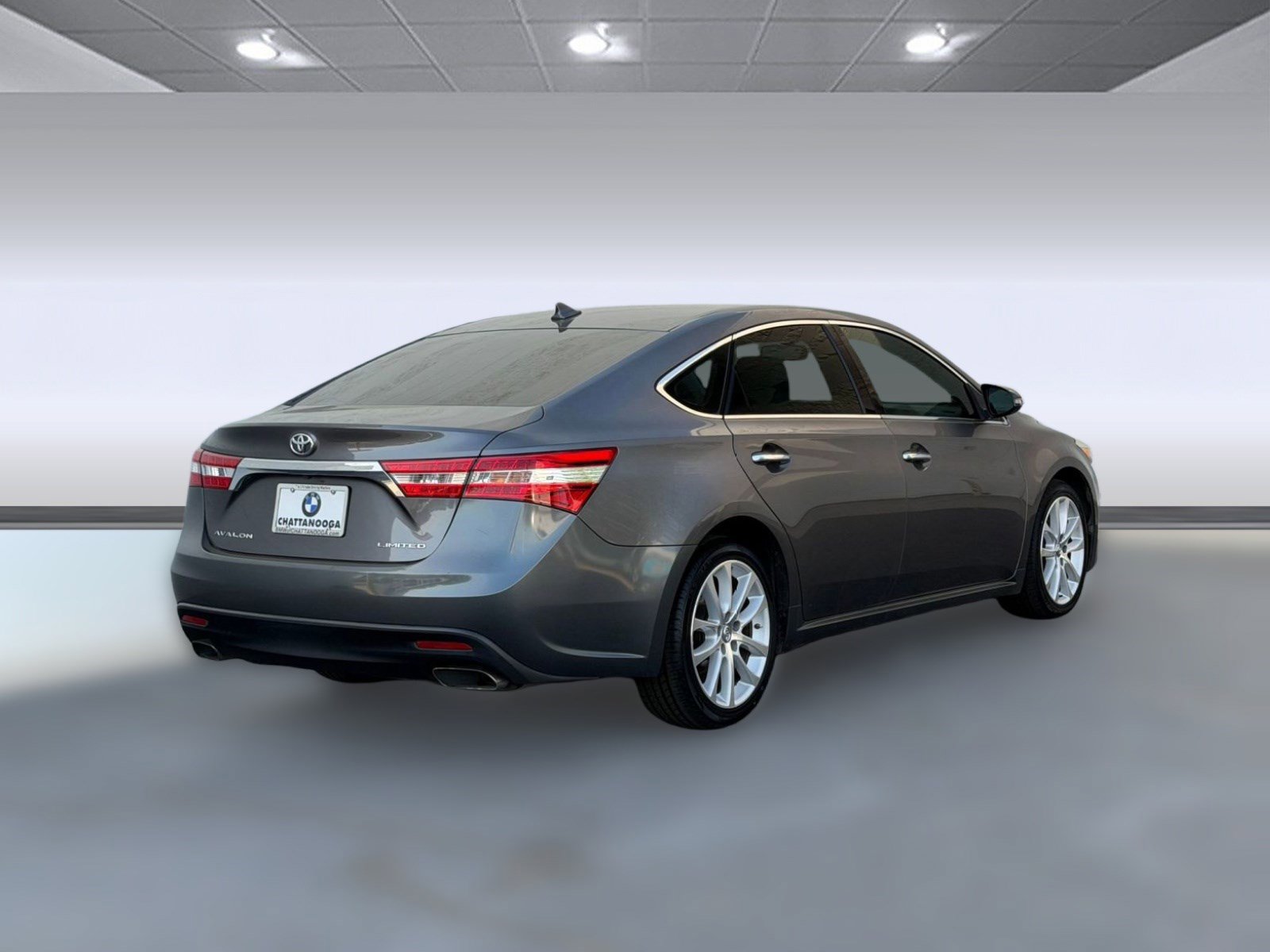 Used 2015 Toyota Avalon Limited FWD image 9