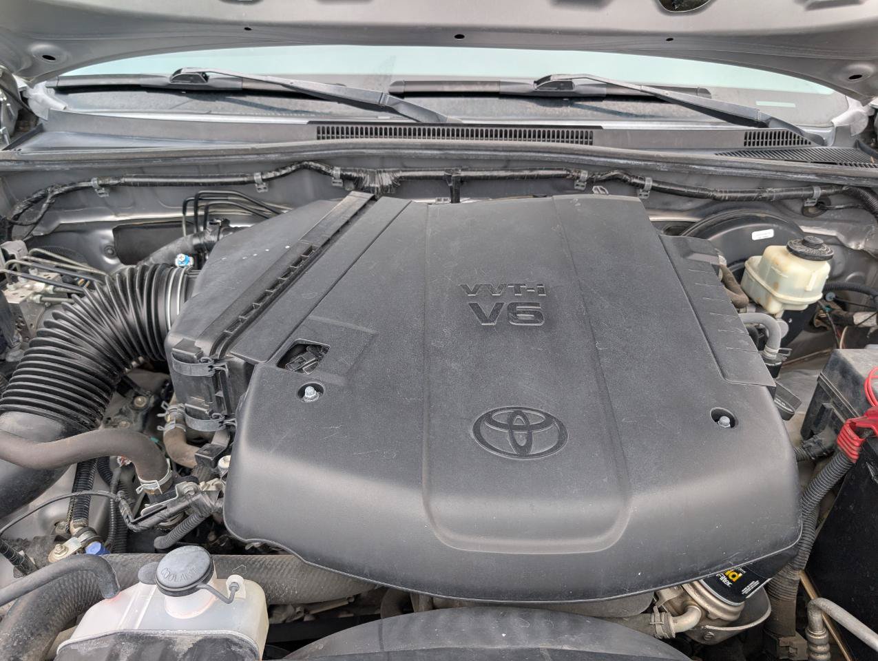 Used 2015 Toyota Tacoma PreRunner w/ SR5 Package RWD image 23
