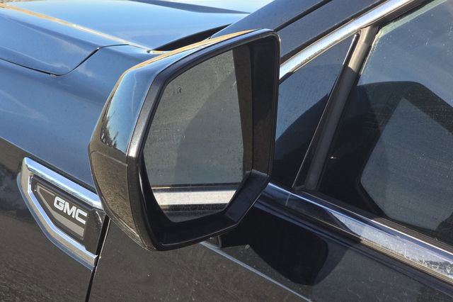 Used 2024 GMC Yukon SLT image 54