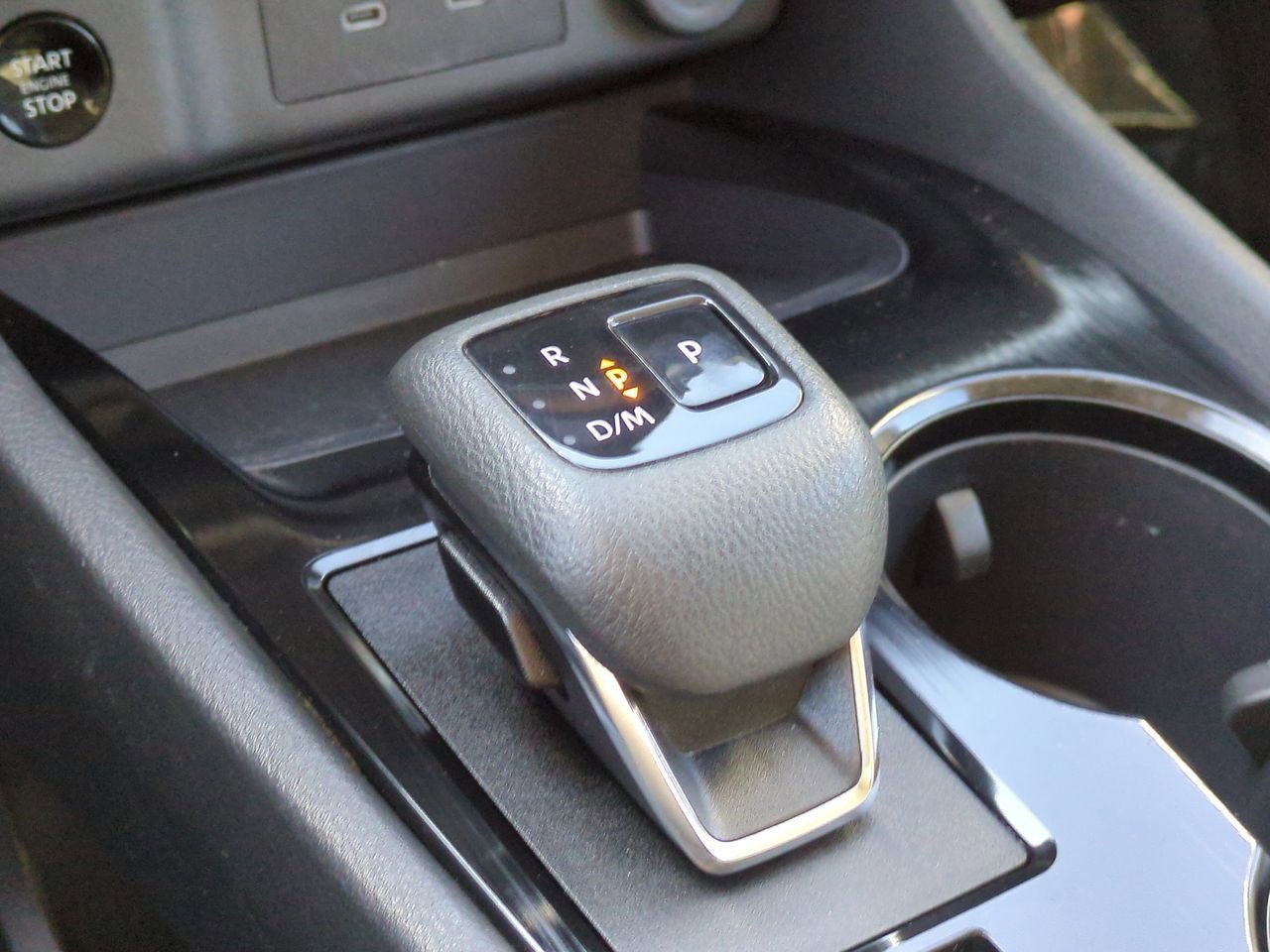 Certified 2024 Nissan Rogue SV image 25