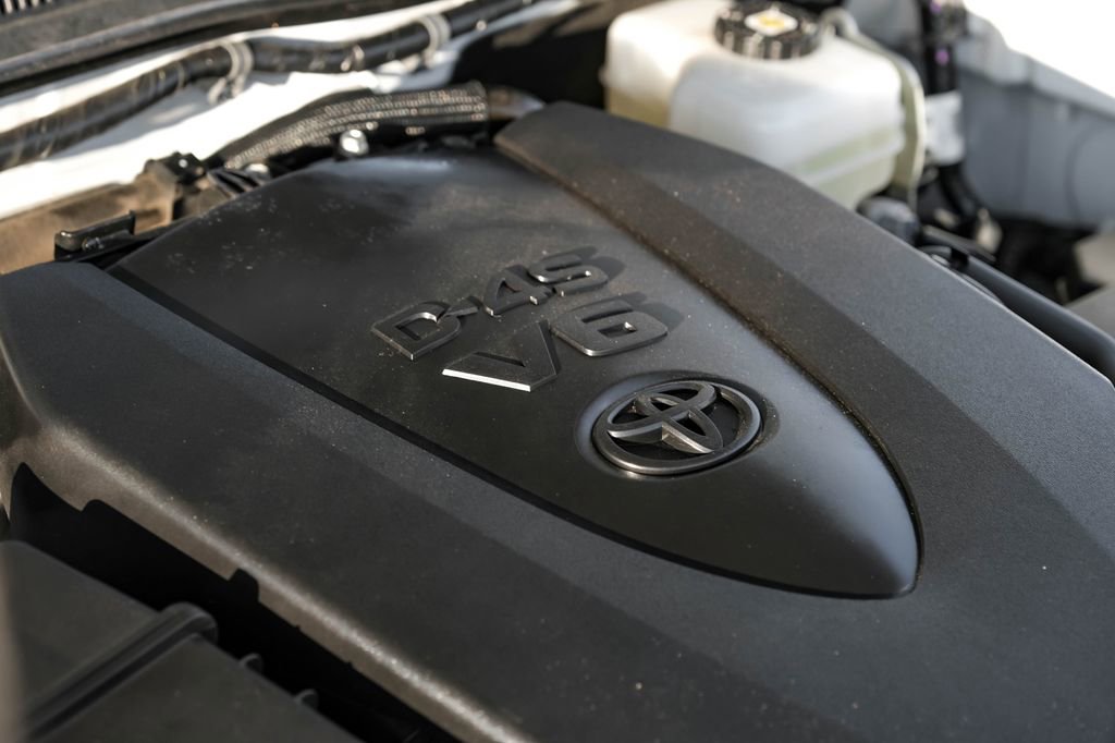 Used 2023 Toyota Tacoma TRD Off-Road image 54