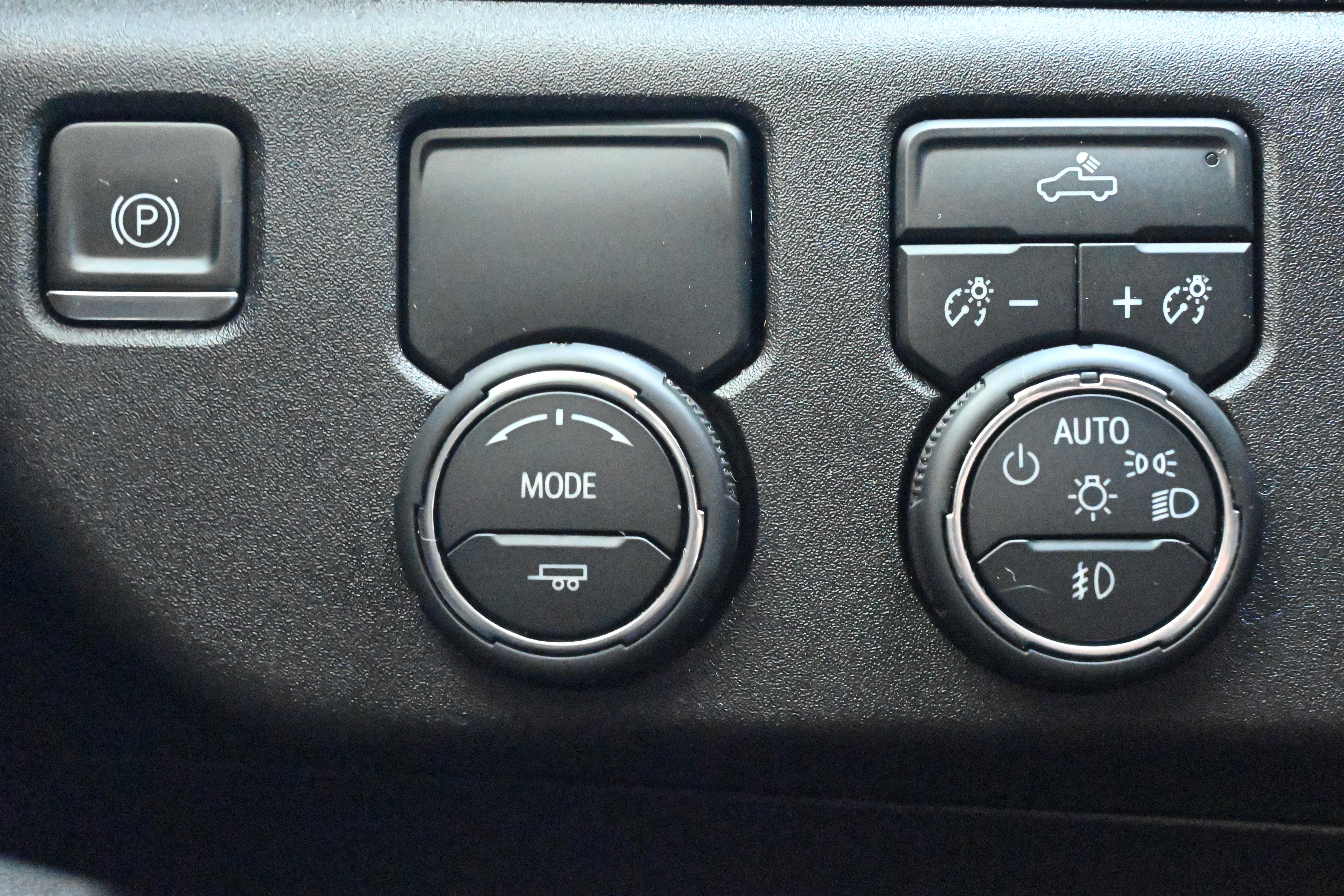 Used 2024 Chevrolet Silverado 1500 RST w/ Protection Package image 12