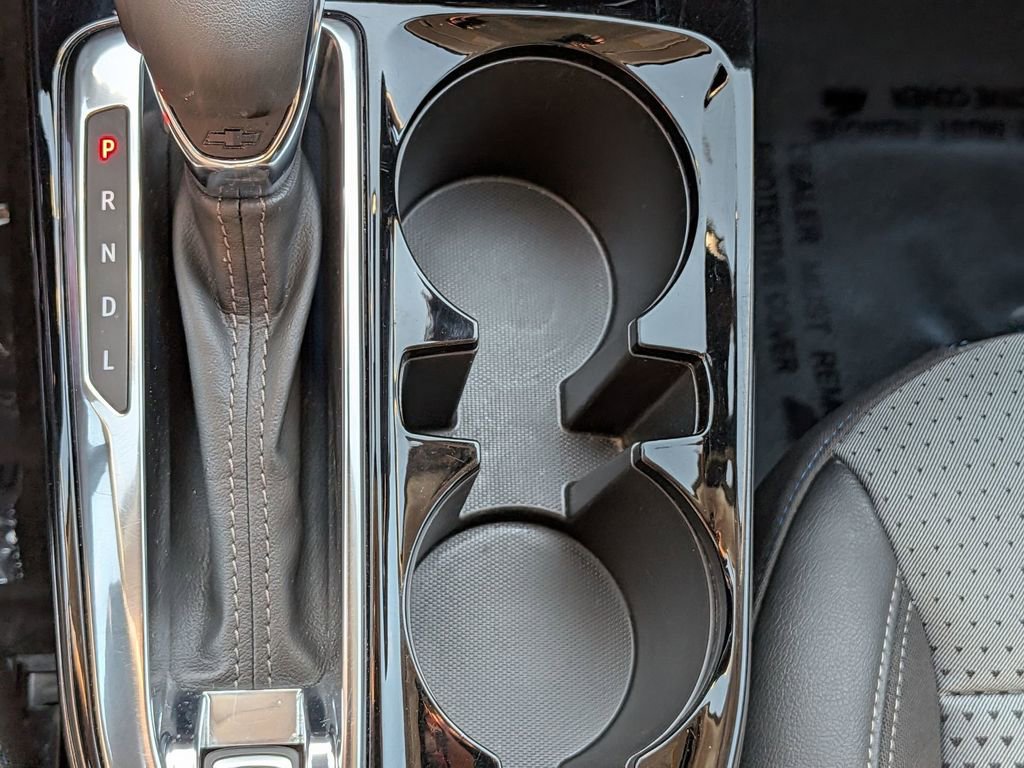 Used 2025 Chevrolet Trax LT w/ LT Convenience Package image 22