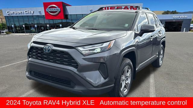 Used 2024 Toyota RAV4 XLE w/ Convenience Package image 7