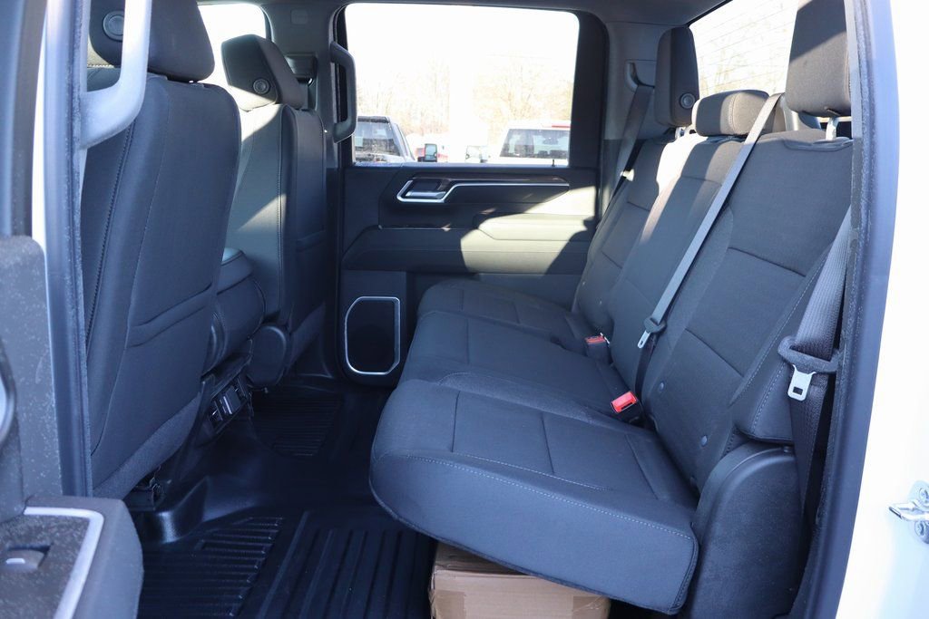 New 2026 Chevrolet Silverado 3500 LT w/ Texas Edition image 13