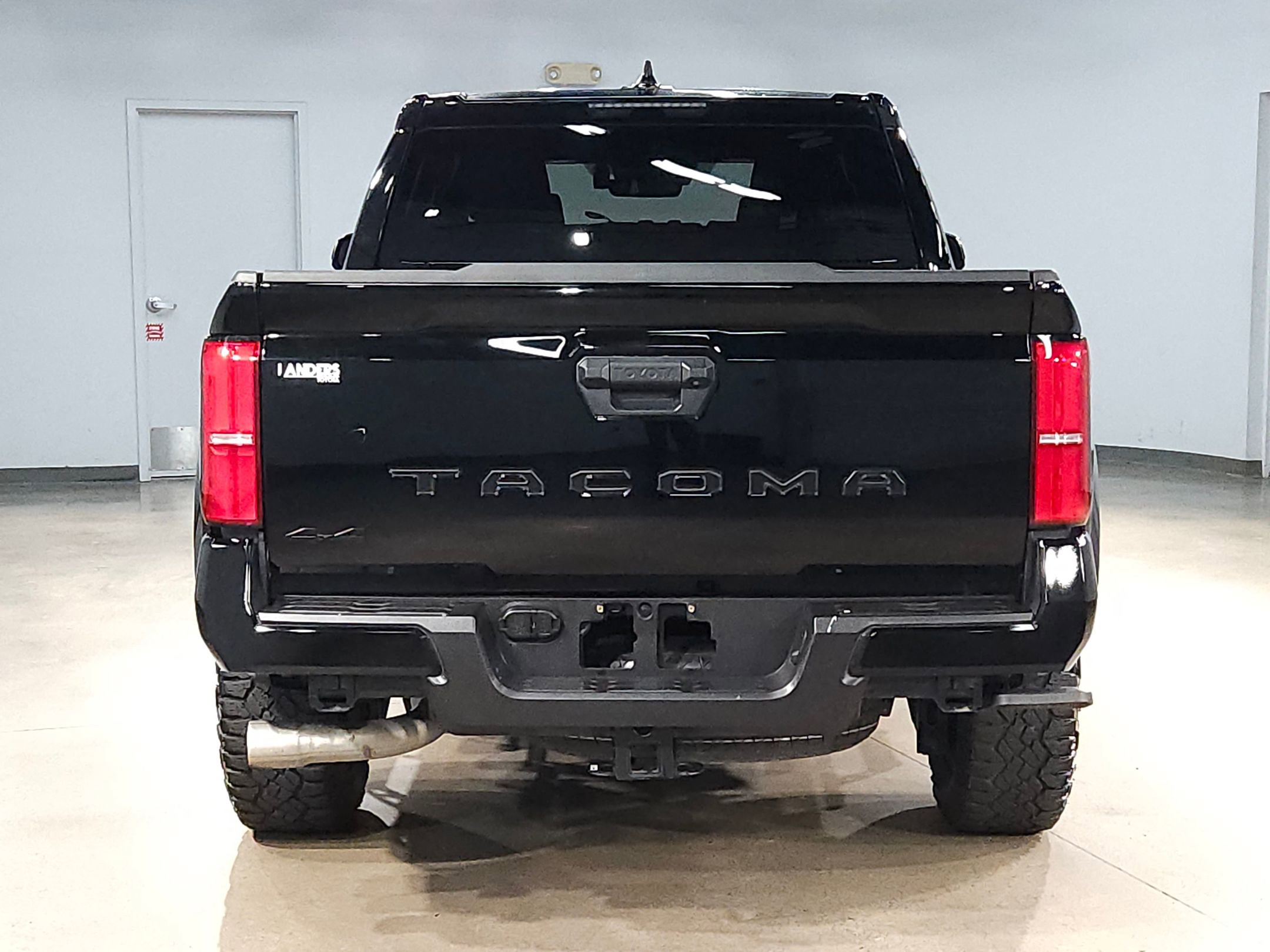 Used 2025 Toyota Tacoma TRD Sport image 6