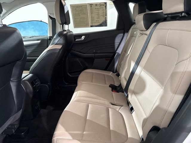 Used 2022 Ford Escape SEL AWD/4WD image 16