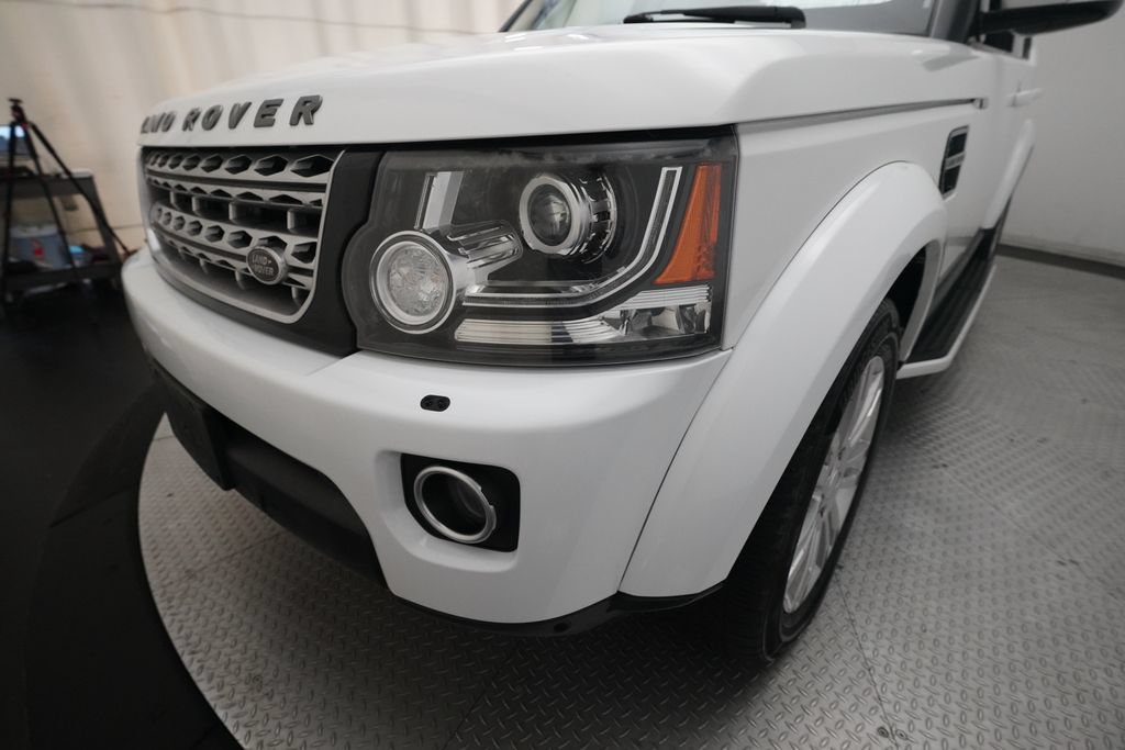 Used 2015 Land Rover LR4 HSE LUX AWD/4WD image 24
