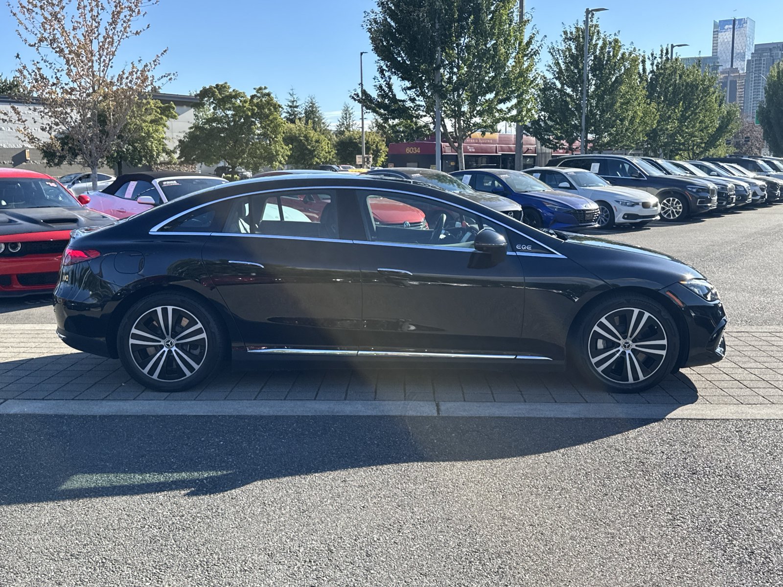 Used 2023 Mercedes-Benz EQE 350+ 4MATIC Sedan image 4