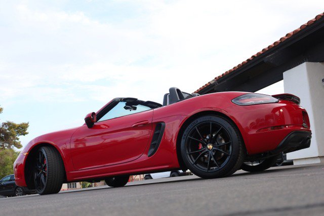 Used 2017 Porsche 718 Boxster S RWD image 18