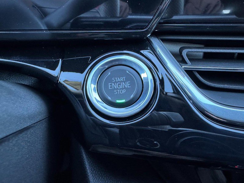 New 2026 Chevrolet Trax RS w/ Sunroof Package image 40