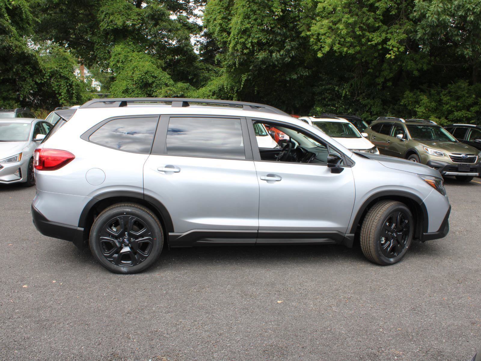 New 2025 Subaru Ascent Onyx Edition image 14