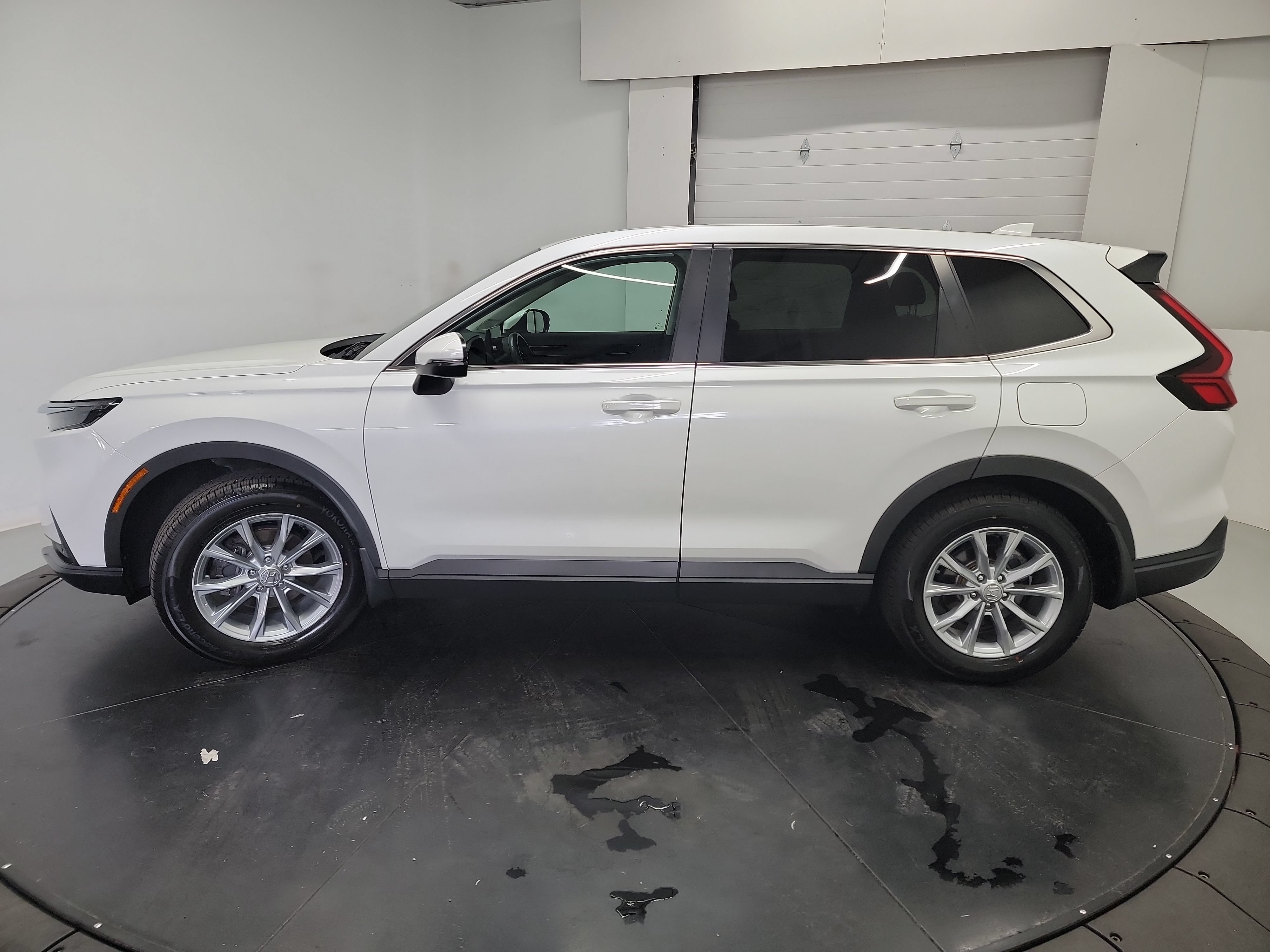 Used 2024 Honda CR-V EX-L image 5