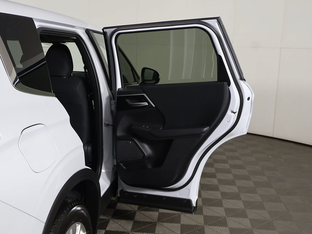 New 2026 Mitsubishi Outlander ES AWD/4WD image 23