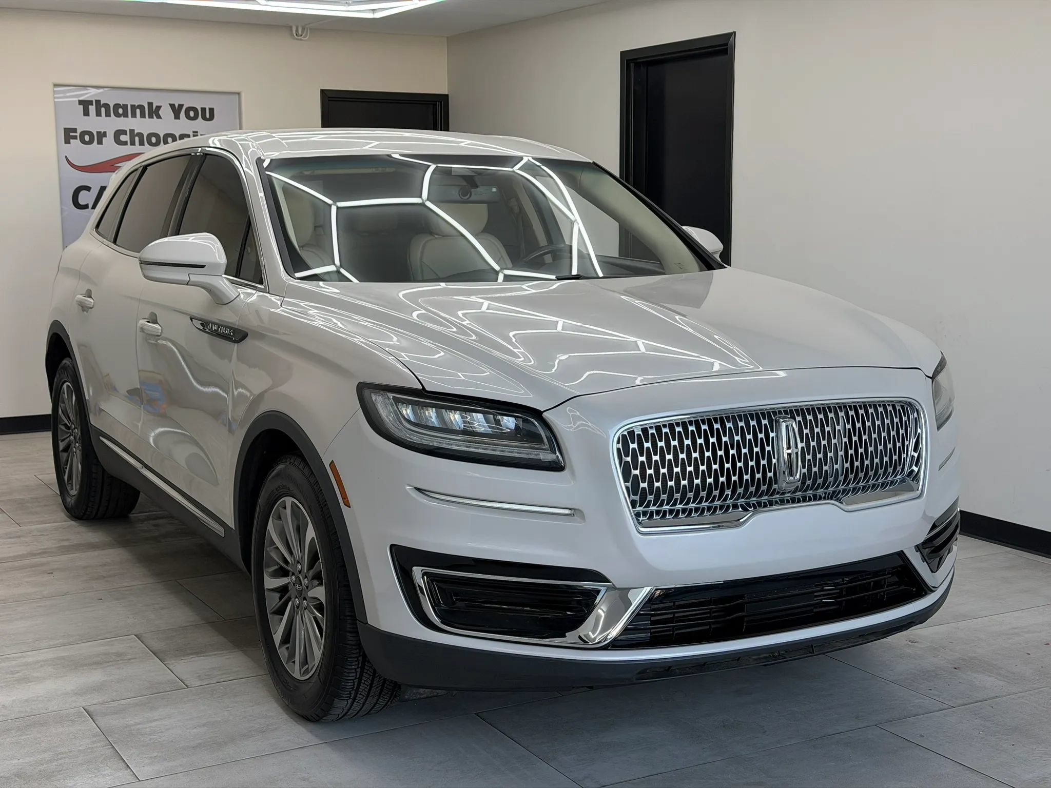 Used 2020 Lincoln Nautilus FWD w/ Equipment Group 101A image 10