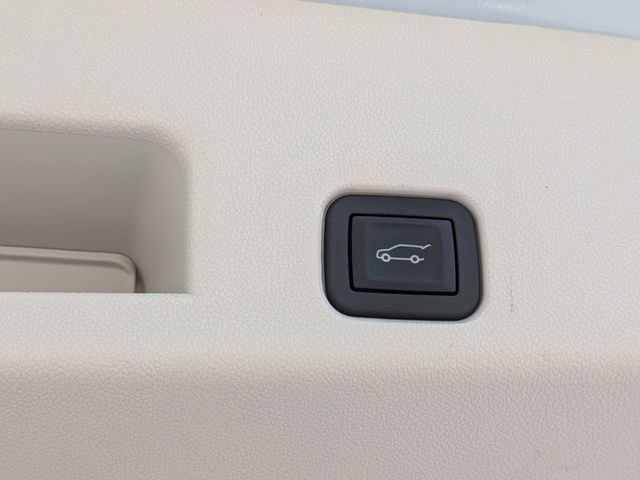 New 2026 Buick Enclave Avenir FWD image 16