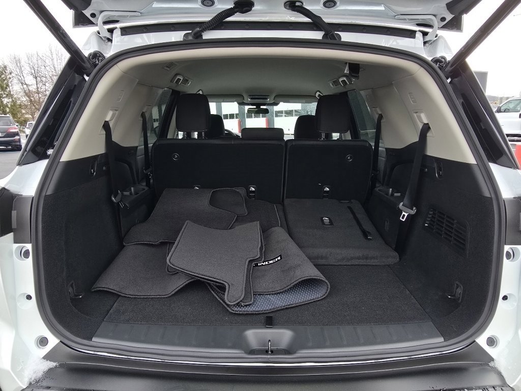 New 2026 Nissan Pathfinder SV image 9