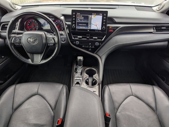 Used 2022 Toyota Camry XSE image 13