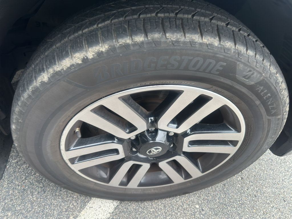 Used 2016 Toyota 4Runner Limited image 9