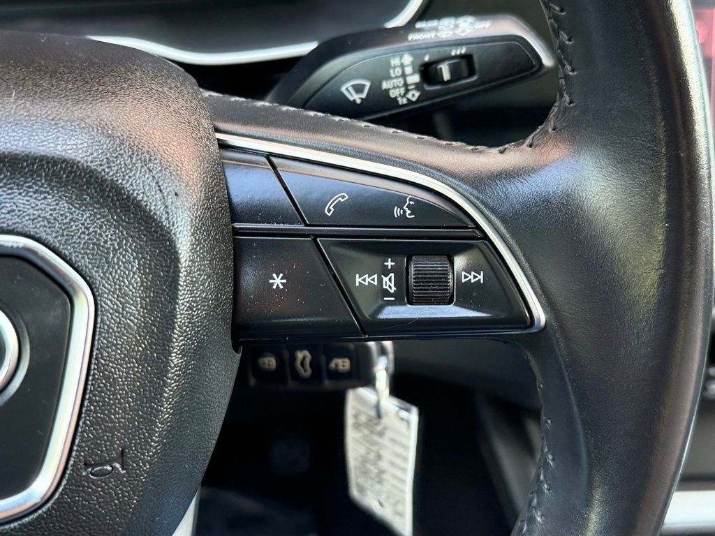 Used 2020 Audi Q3 2.0T Premium image 31