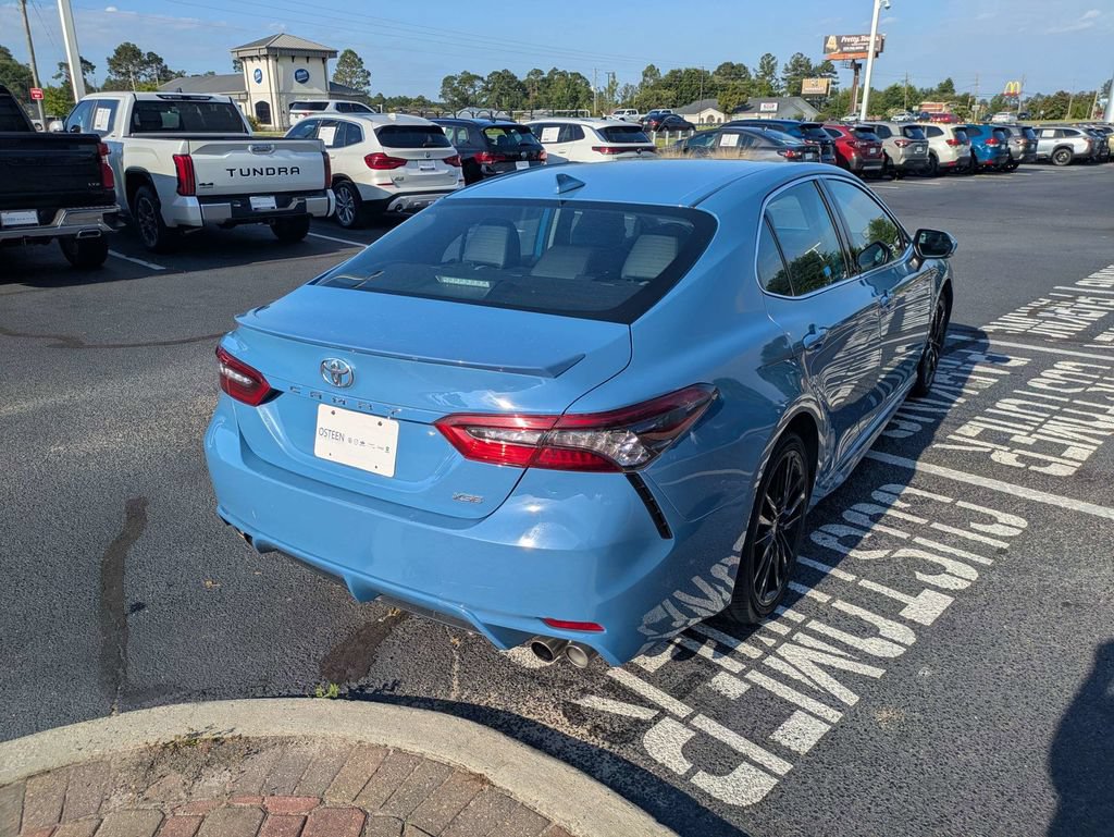 Used 2024 Toyota Camry XSE FWD image 5