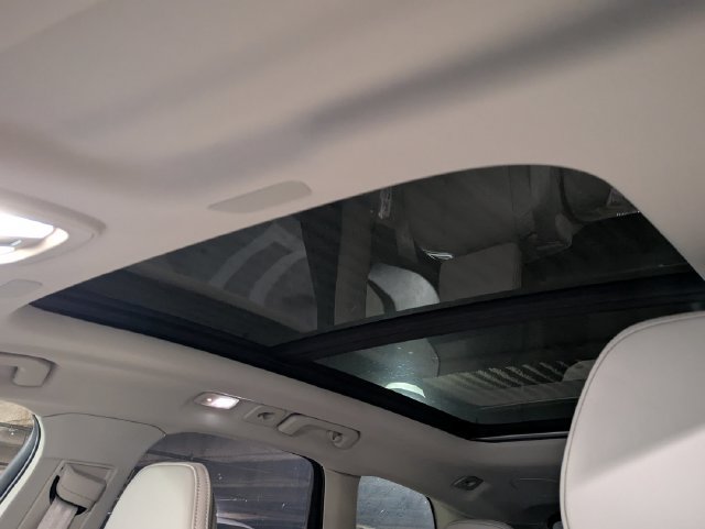 New 2026 Volvo XC60 B5 Ultra w/ Climate Package AWD/4WD image 15