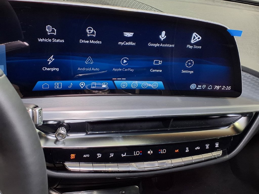 New 2027 Cadillac Lyriq Luxury RWD image 17