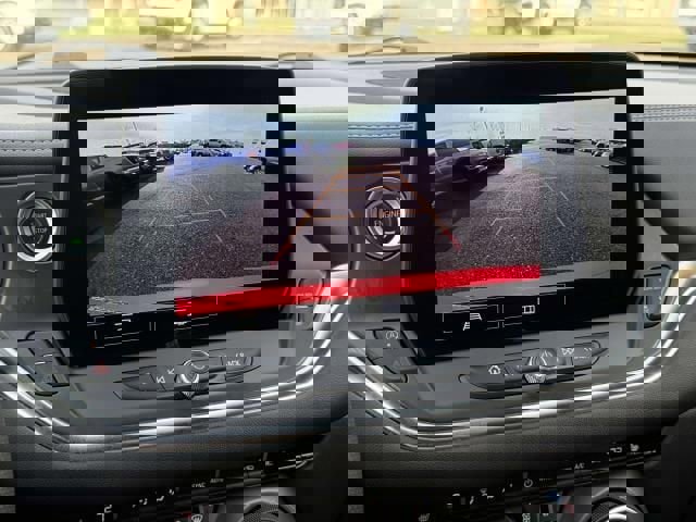 Used 2025 Chevrolet Blazer LT image 23