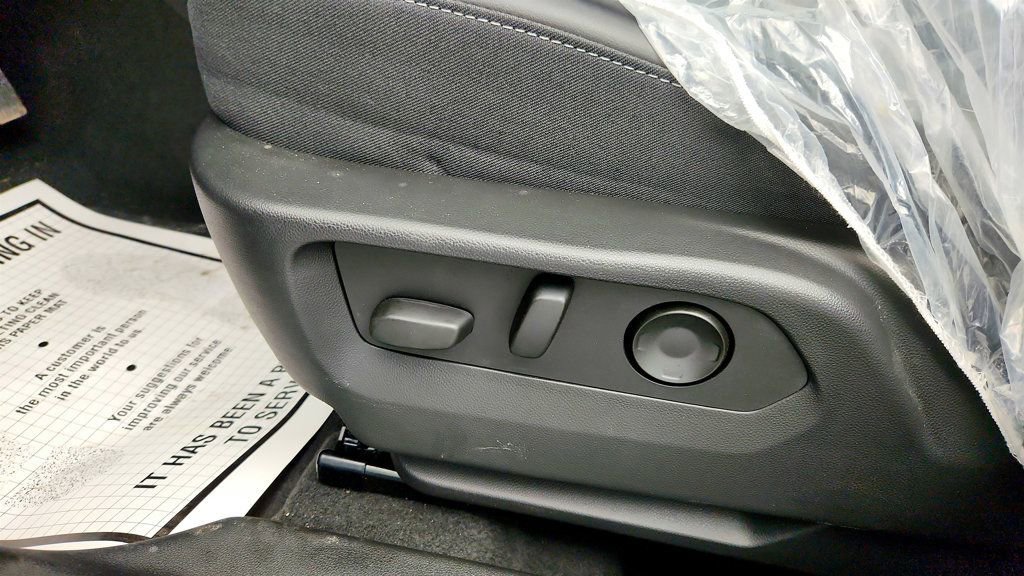 Used 2024 Buick Envision Preferred image 11
