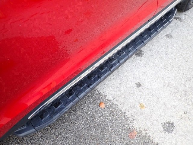 Used 2023 Ford Explorer XLT w/ Equipment Group 202A image 12