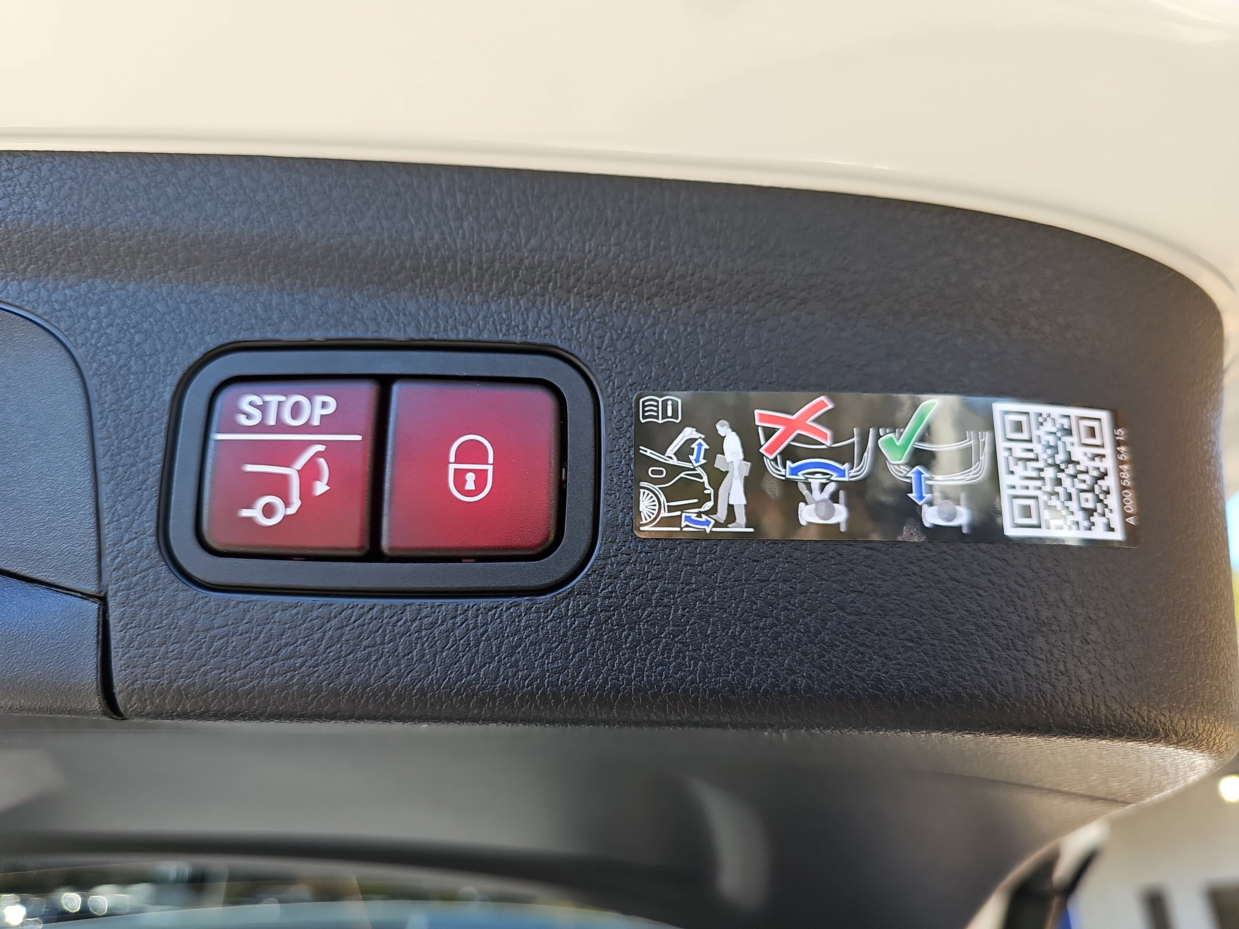 New 2026 Mercedes-Benz GLE 350 4MATIC image 14